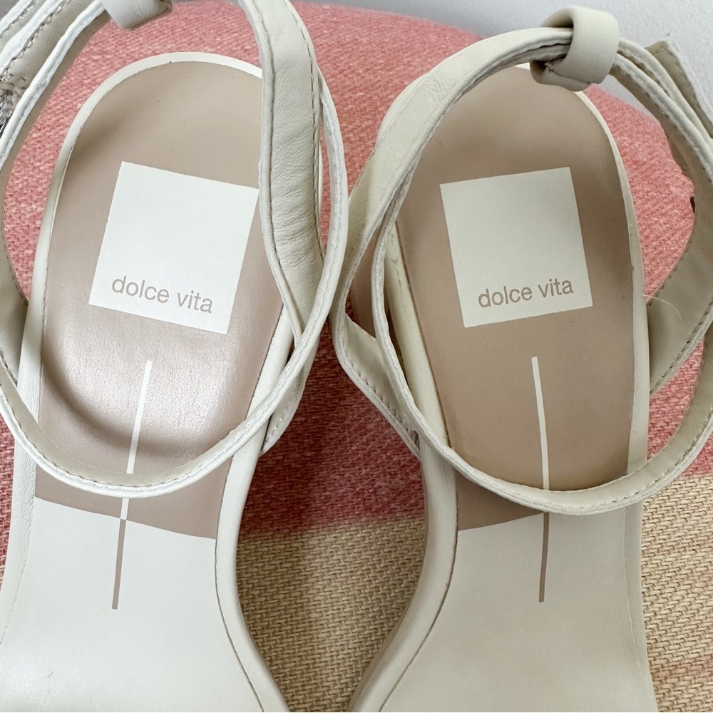NWOT Dolce Vita Cream Ruffle Ankle-Strap Block Heel Sandals - Picture 10 of 15